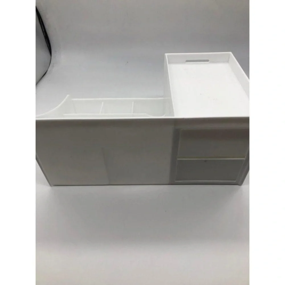 unbranded plastic cosmetic